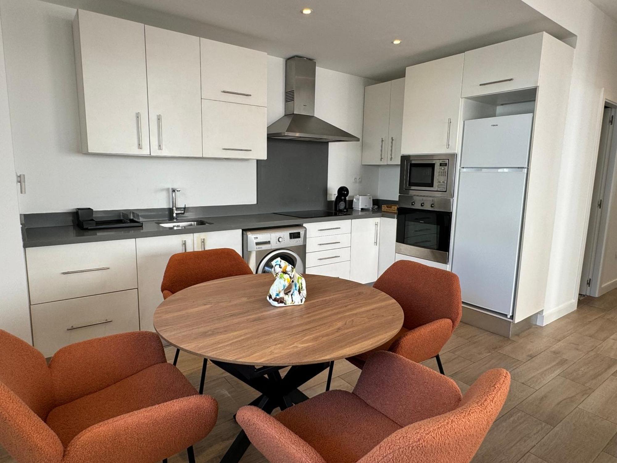 Apartamento Casa Con Terraza Cerca De La Playa 6 Personas *